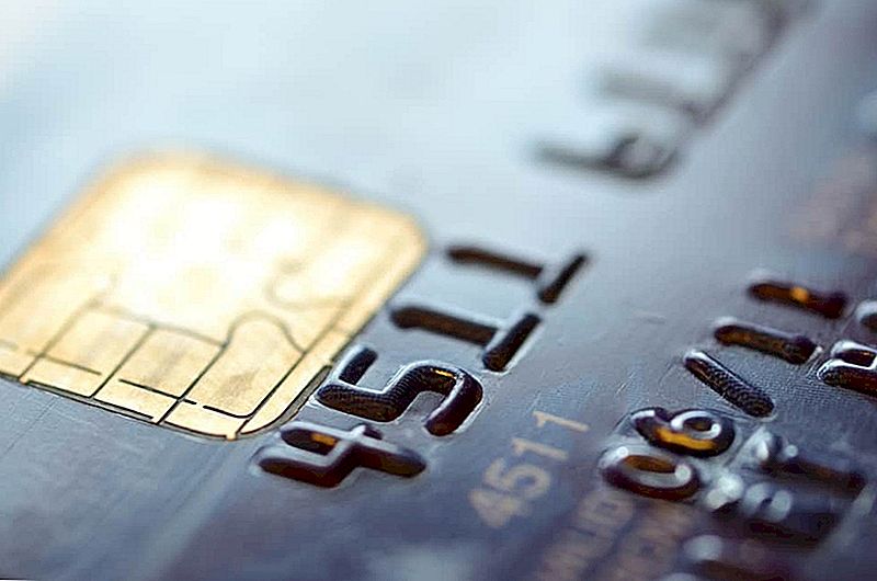 Jak řídit vaše kreditní karty dluhu ve vašich 20s