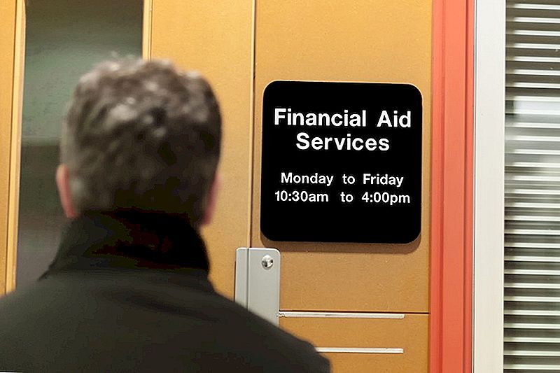 College Financial Aid je velika, ali razmislite o tome prije nego što prihvatite