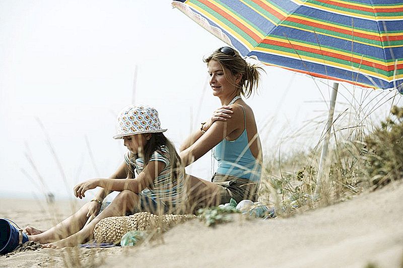 Нові рекомендації дозволяють захистити дітей від сонця зараз, щоб запобігти раковій шкірі пізніше