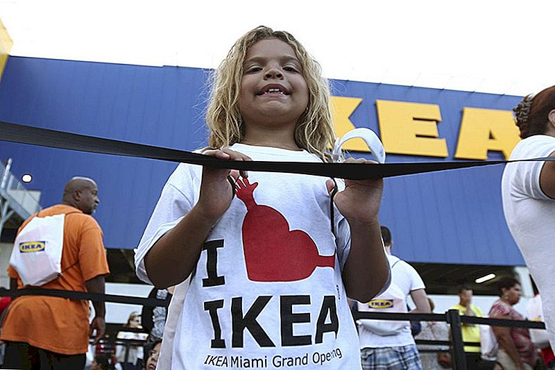 IKEA baros savus bērnus par brīvu, pateicoties 29. decembrim. Mmmm, gaļas kastes ...