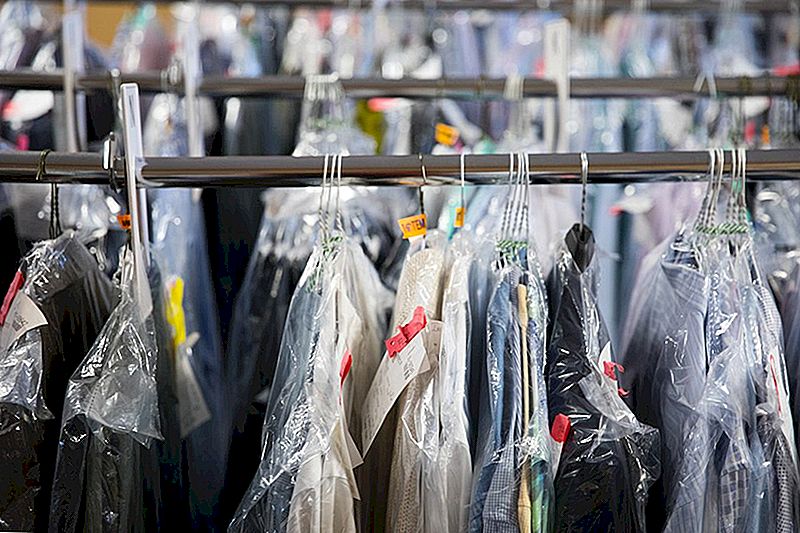 كيفية تقليص فاتورة التنظيف الجاف دون تقلص ملابسك