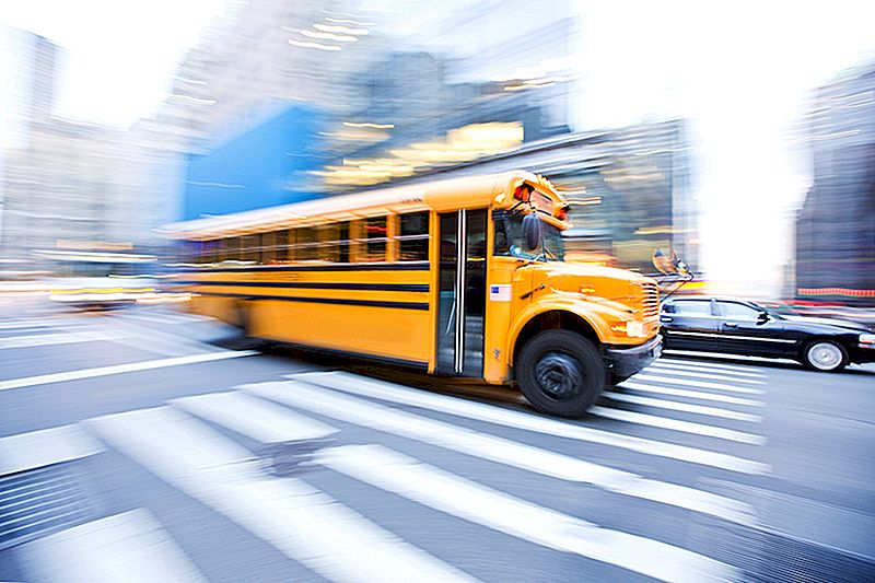 Školení školního autobusového řidiče znamená spoustu otevřených pracovních míst. Zde je návod jak získat jeden