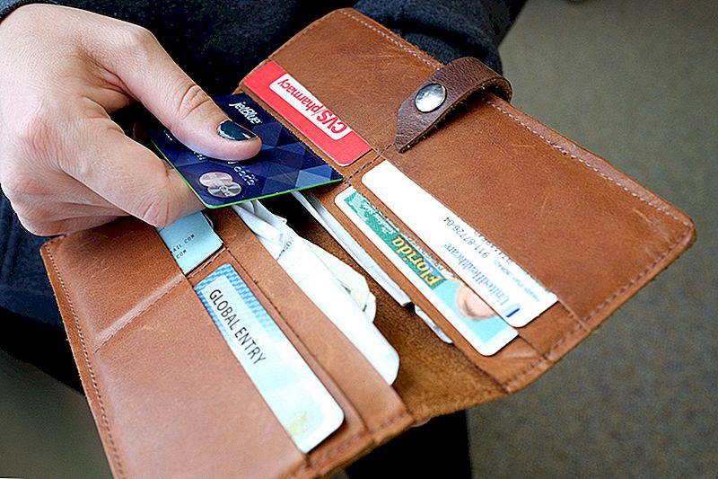 Dave Ramsey ir nepareizs: kāpēc jums vajadzētu izmantot kredītkartes, nevis naudu