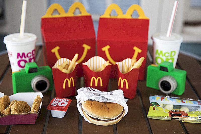 Biarkan McDonald's Take Care of Dinner Tonight Dengan BOGO Happy Meal Deal ini