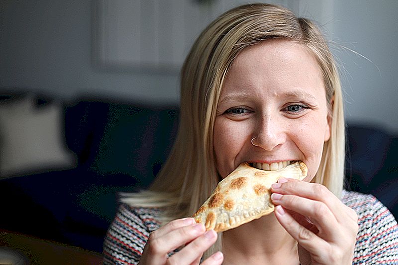 Ova žena nam pokazuje kako jede Vegan za smiješno jeftino $ 25 / Tjedan