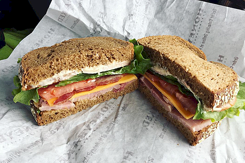 HoneyBaked Ham gatavojas dot jums bezmaksas sendvičs - Lūk, kā Get yours