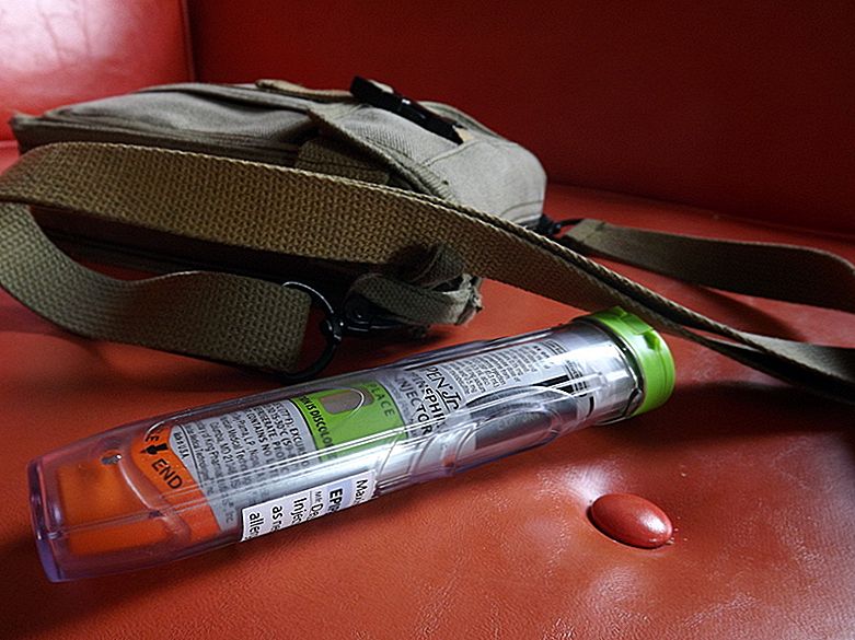 CVS on välja andnud taskukohase EpiPen-i alternatiivi. Siin on kuidas seda saada
