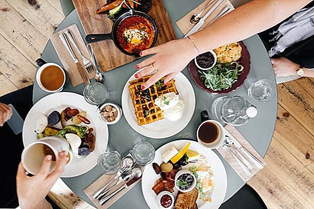 12 Cara Mudah Untuk Menghidangkan Ruji Sarapan Murah untuk Makan Malam