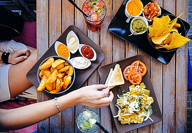 Spis i eller gå ud? Amerikanere bruger mere på restauranter end på dagligvarer