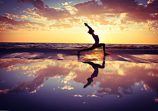 Vai vēlaties doties uz jogas nodarbību bez maksas? Izmēģiniet šīs 6 opcijas