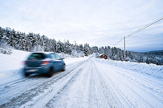 Nous sommes complètement accro à ces vidéos de voitures glissant dans la neige