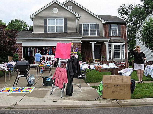 Kako je jedna mama napravila 600 $ prodajnih stvari na Facebook grupama za prodaju garaže