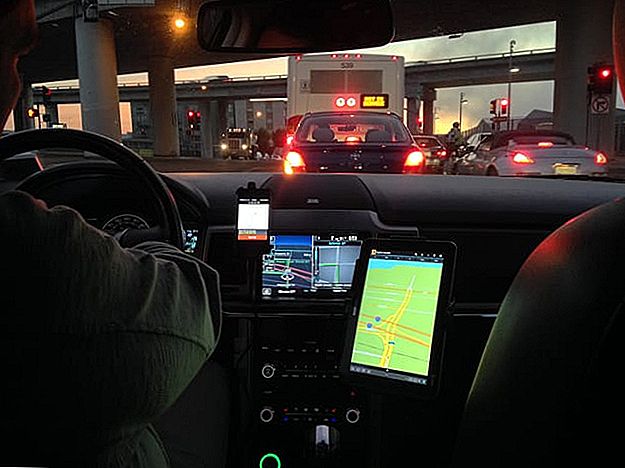 Grad recenti: Guidare per Uber potrebbe pagare meglio di un lavoro di livello base