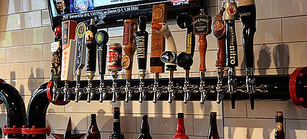 Uštedite novac u baru: Beer Math, Happy Hour i druge pametne strategije